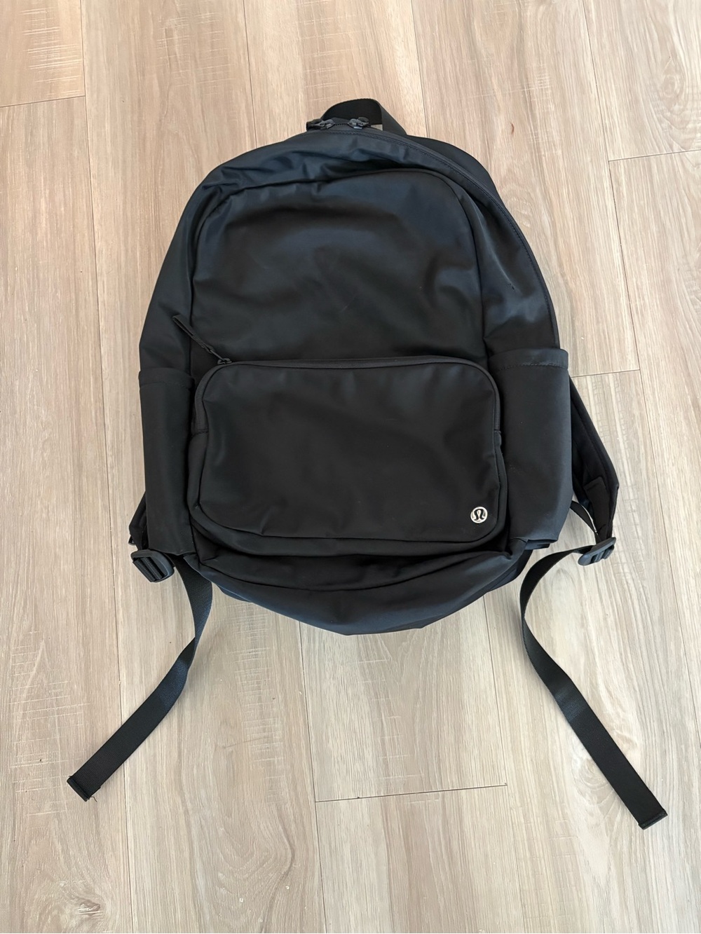 Lululemon Everywhere Backpack 22L